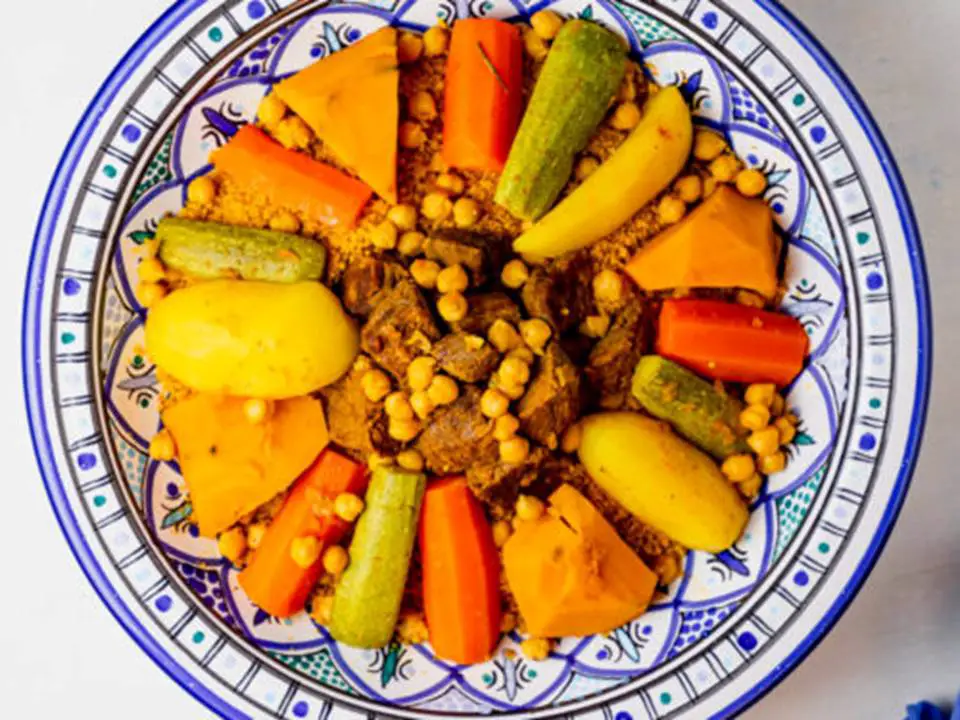 Tunisian Couscous With Meat and Veg