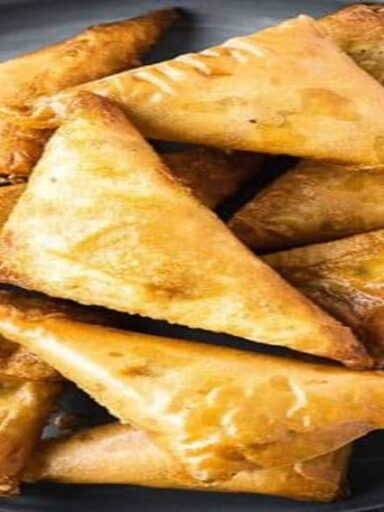 Lebanese Cheese Sambousek