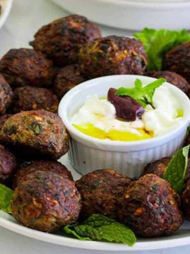 Albanian Qofte Meatballs 1