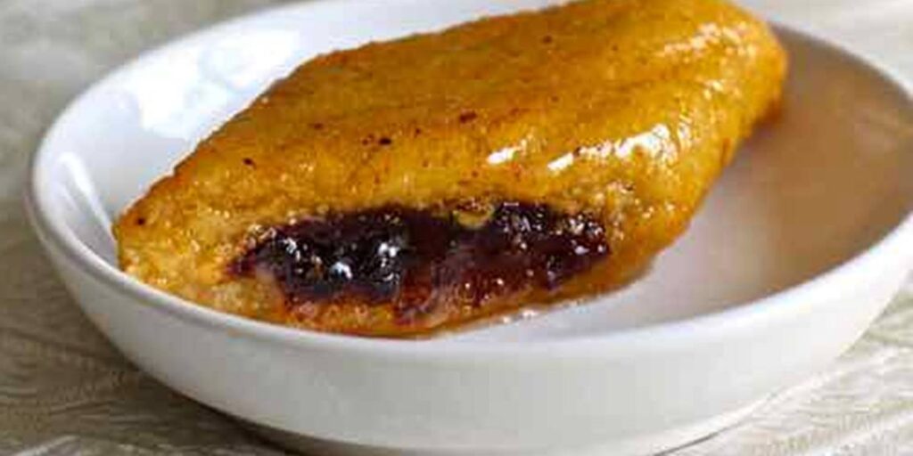 Tunisian Makroudh with Syrop