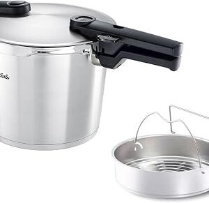 Fissler Vitaquick Premium/Pressure Cooker (6 L, Diameter 22 cm) with Insert, Stainless Steel Pressure Cooker, 2 Cooking Levels, Made in Germany, Induction