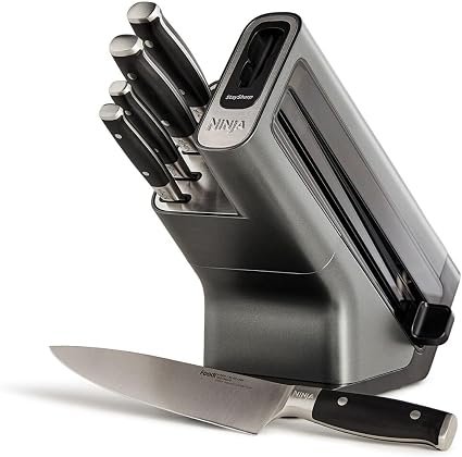 Ninja Foodi StaySharp 5-Piece Knife Block Set, Black/Steel K32005UK | Includes Kitchen and Herb Scissors and Integrated Sharpener.